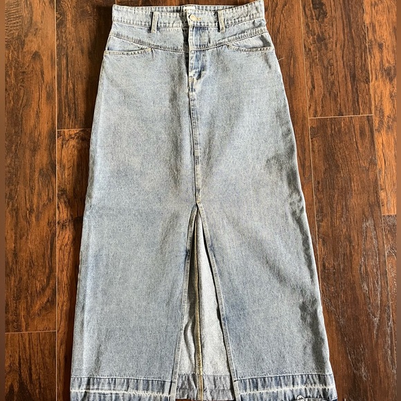 Princess Polly Dresses & Skirts - Princess Polly Denim Maxi Skirt